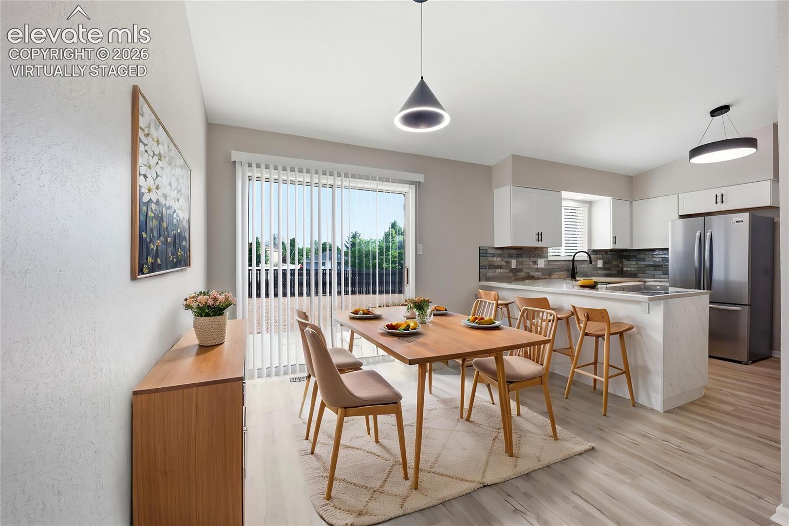 84 W Bonanza Drive