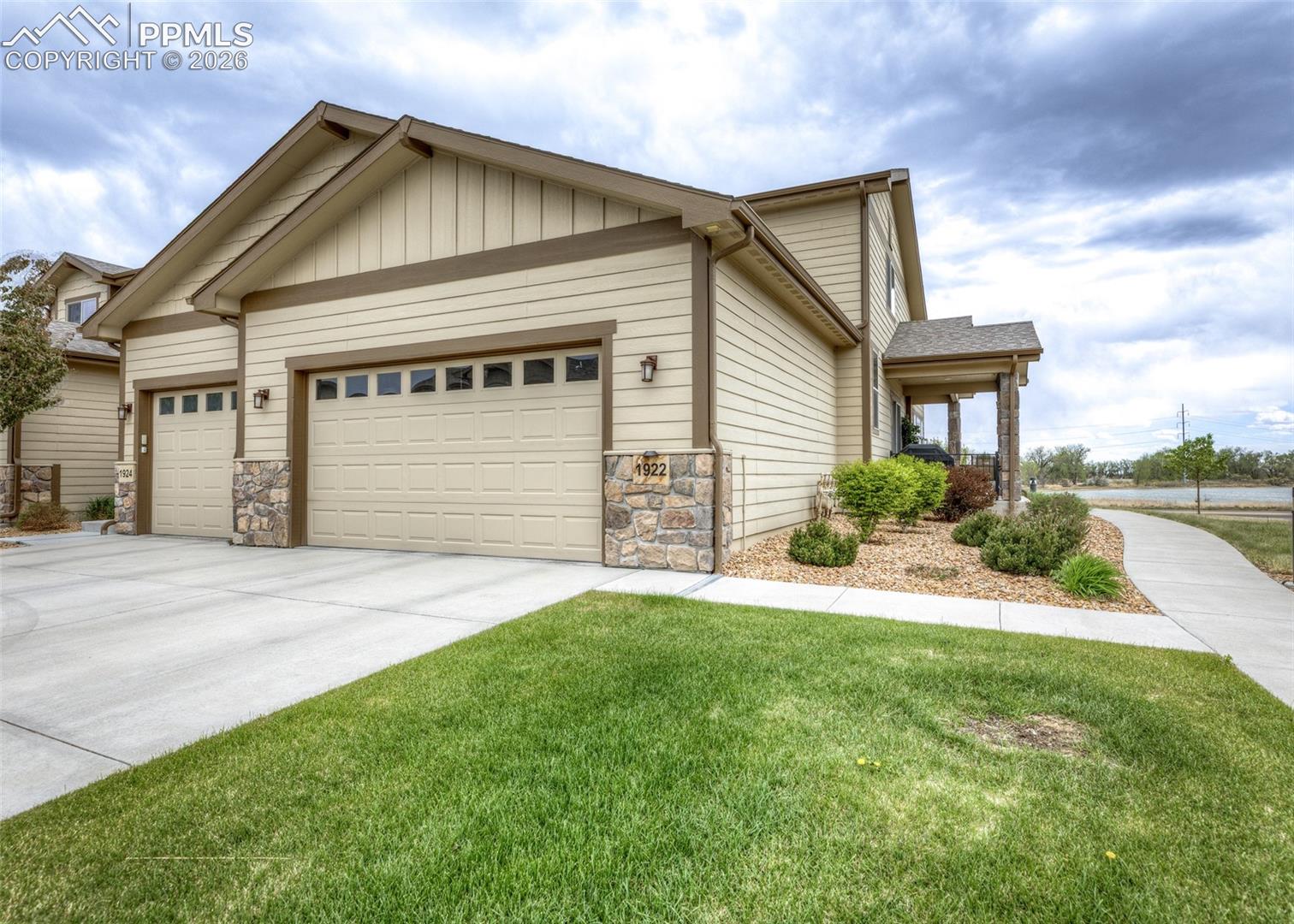 1922 Sunshine Peak Drive