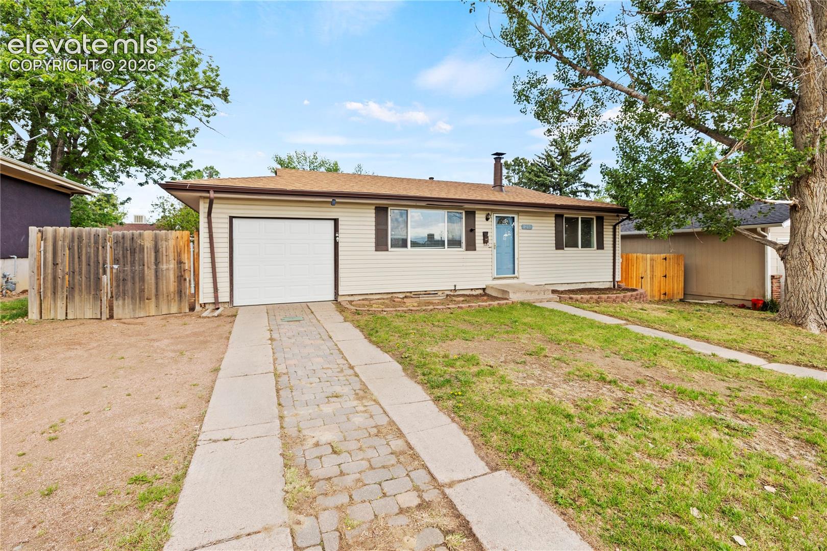 1019 Holmes Drive