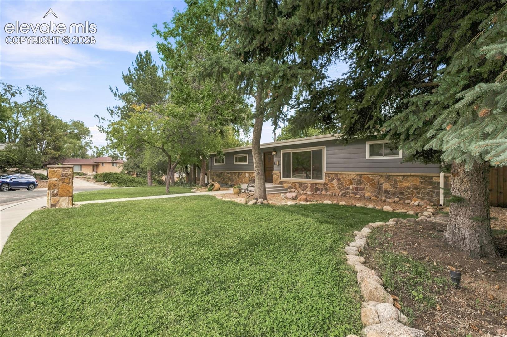 1017 Venus Drive