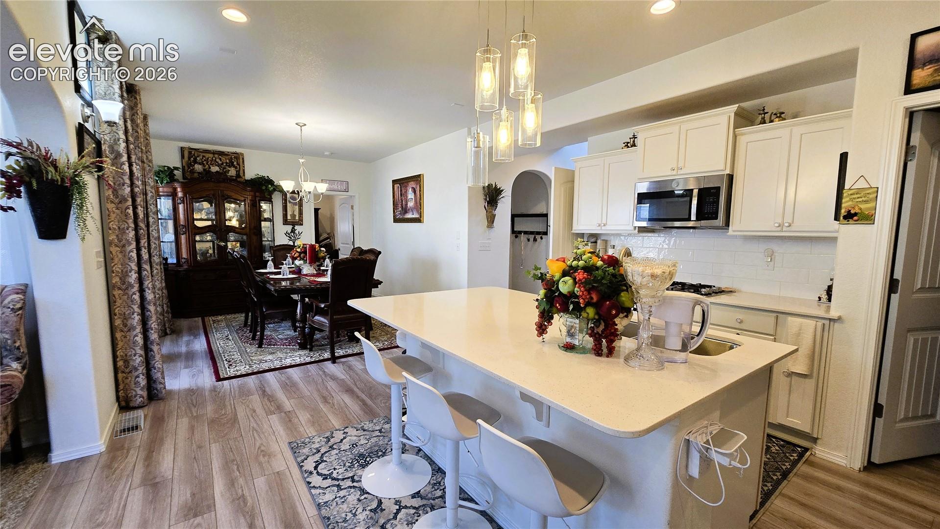 7082 Fauna Glen Drive