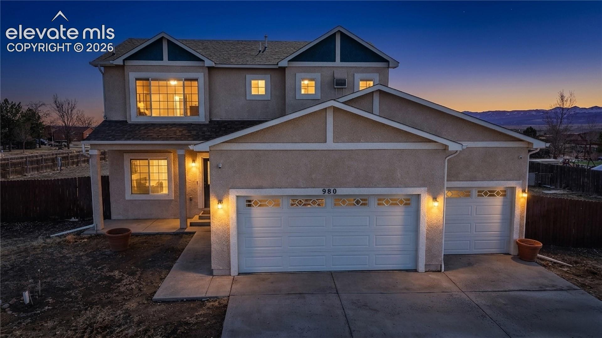 980 W El Nido Drive