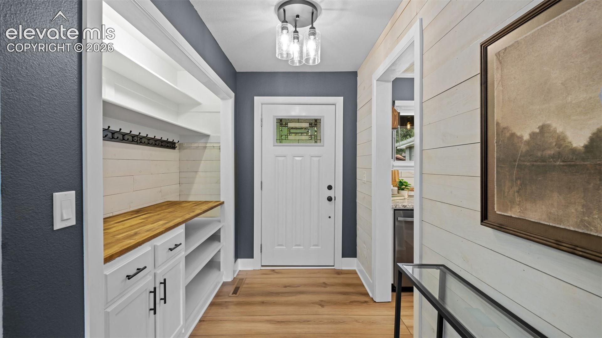1009 Morning Star Drive