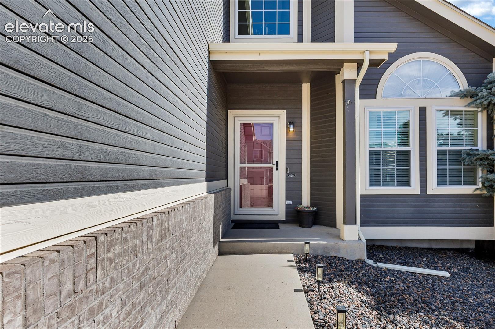 848 Regent Court
