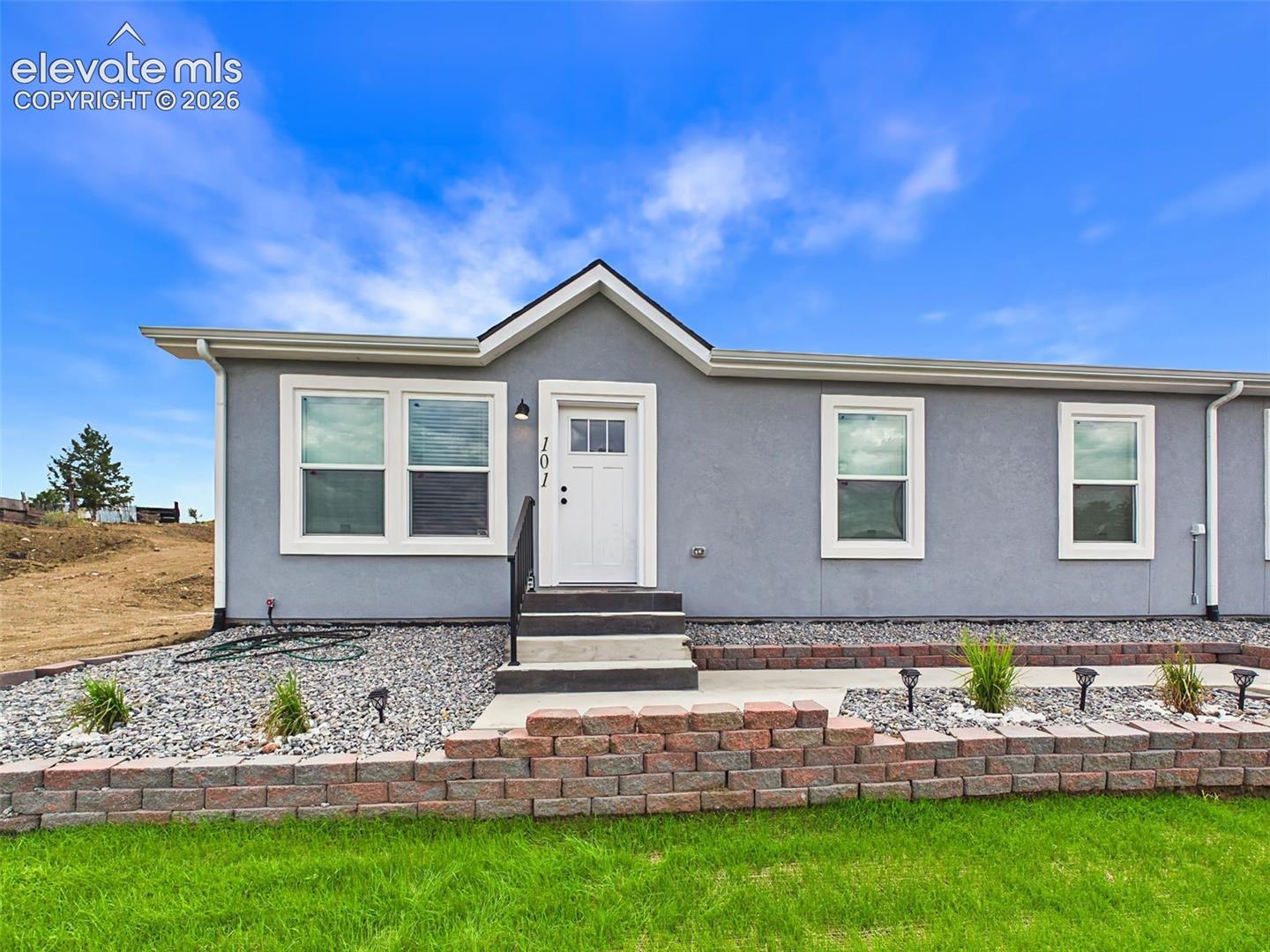 2511 Busch Avenue