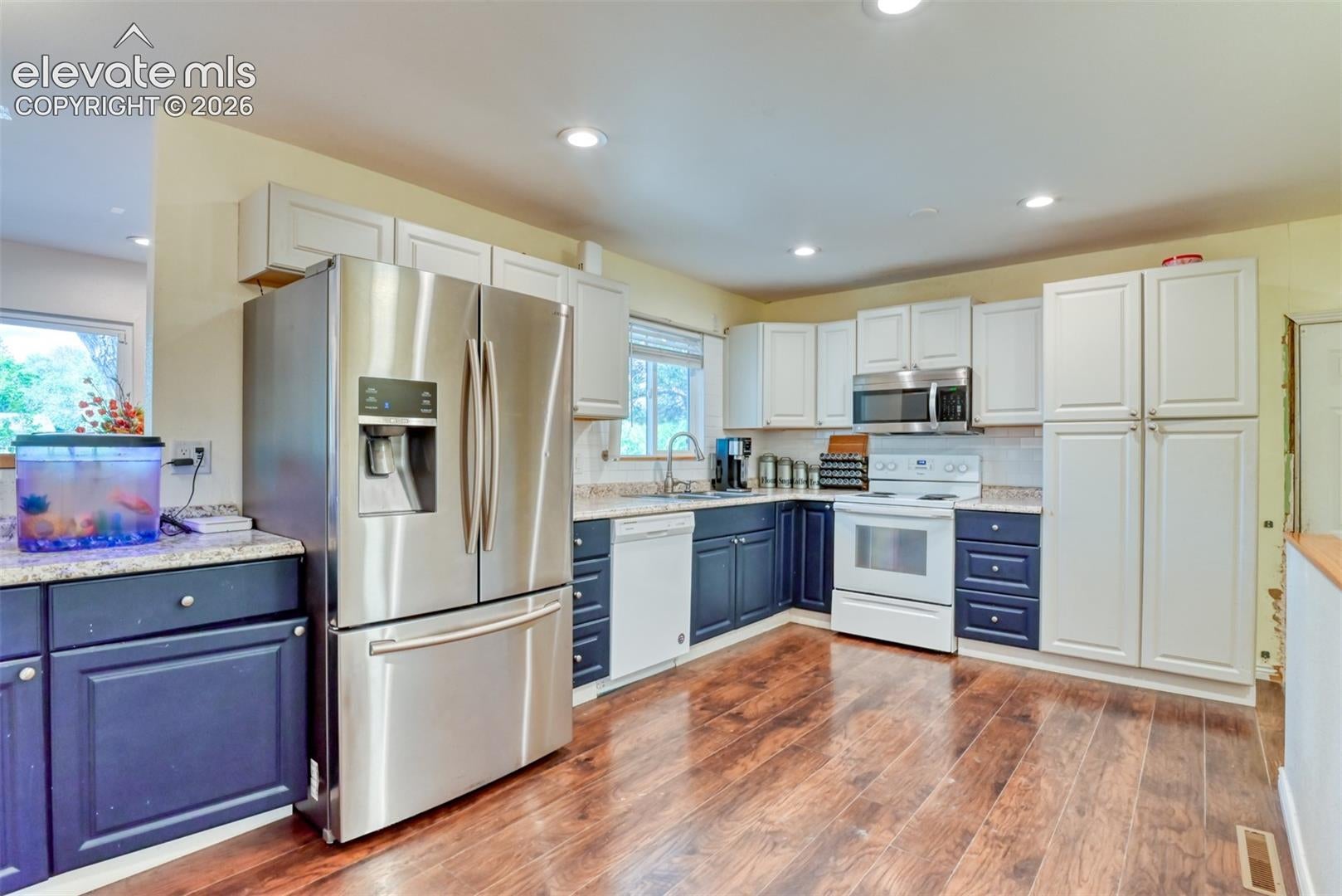 1222 De Reamer Circle