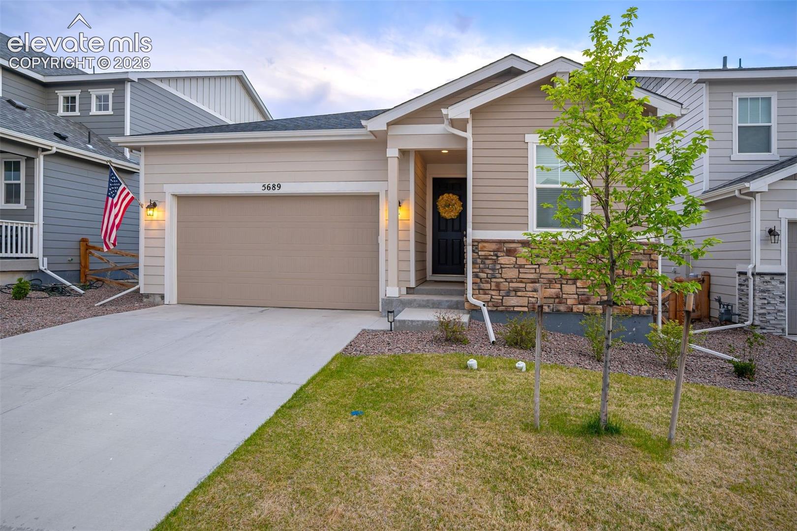 5689 Mammoth Lane