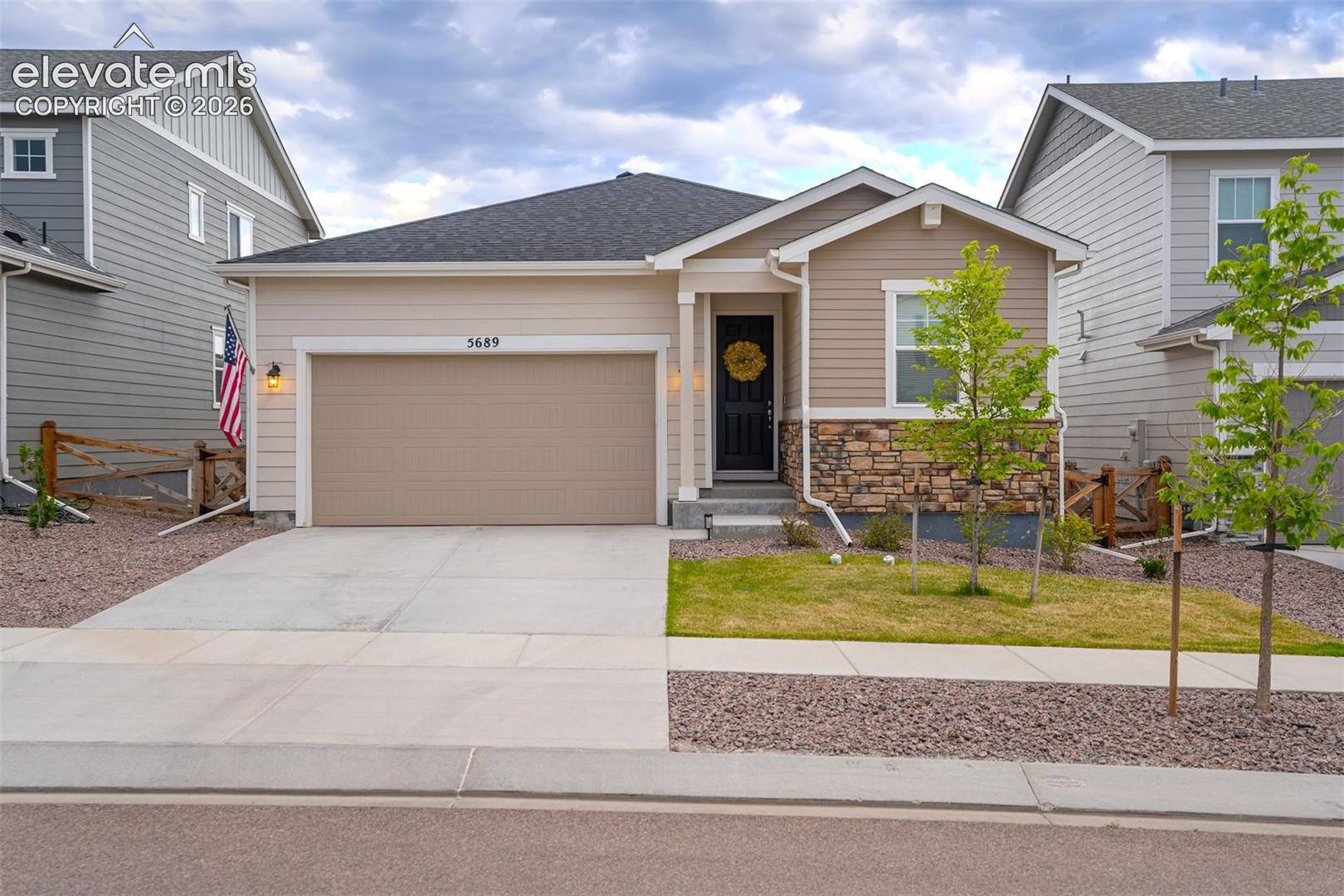 5689 Mammoth Lane