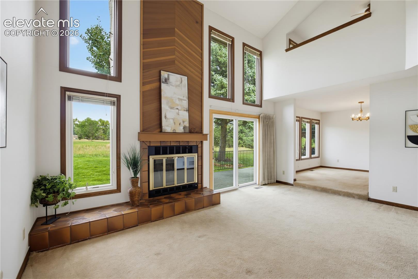 24 Woodbridge Drive