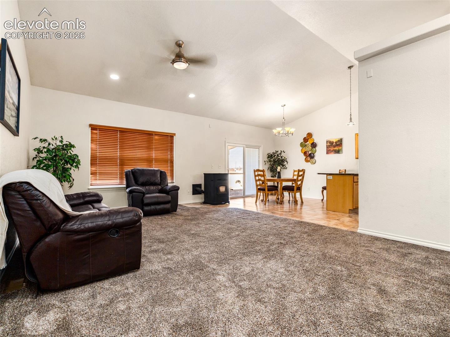 1035 E Marengo Drive
