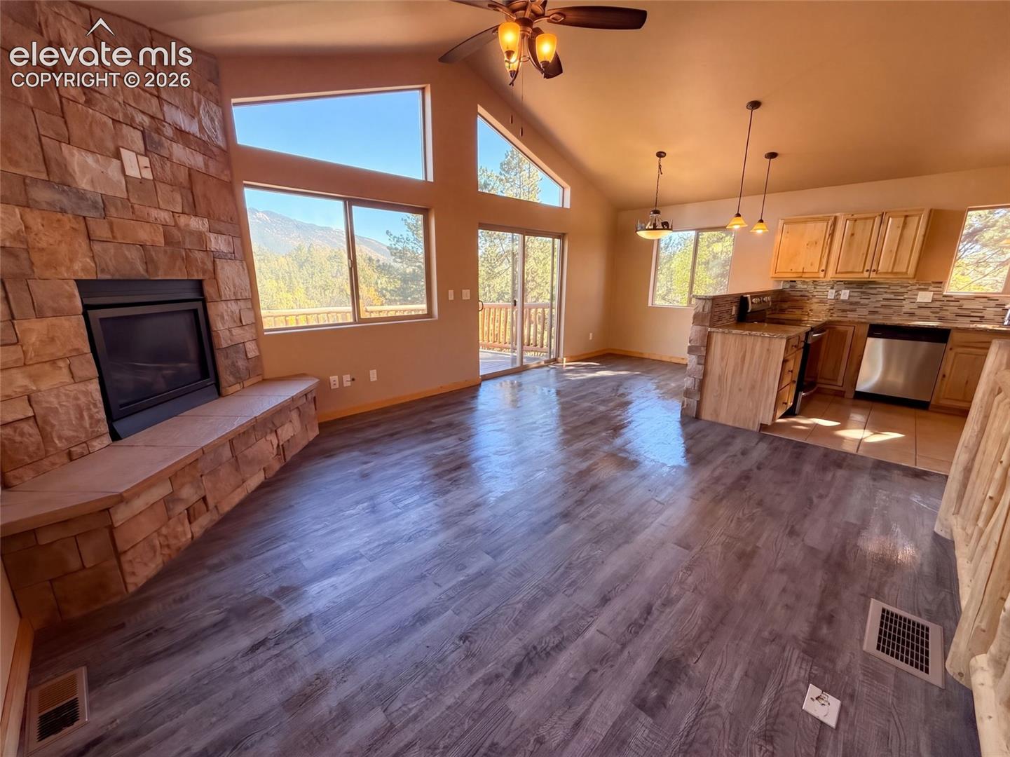 1920 Pikes Peak Drive