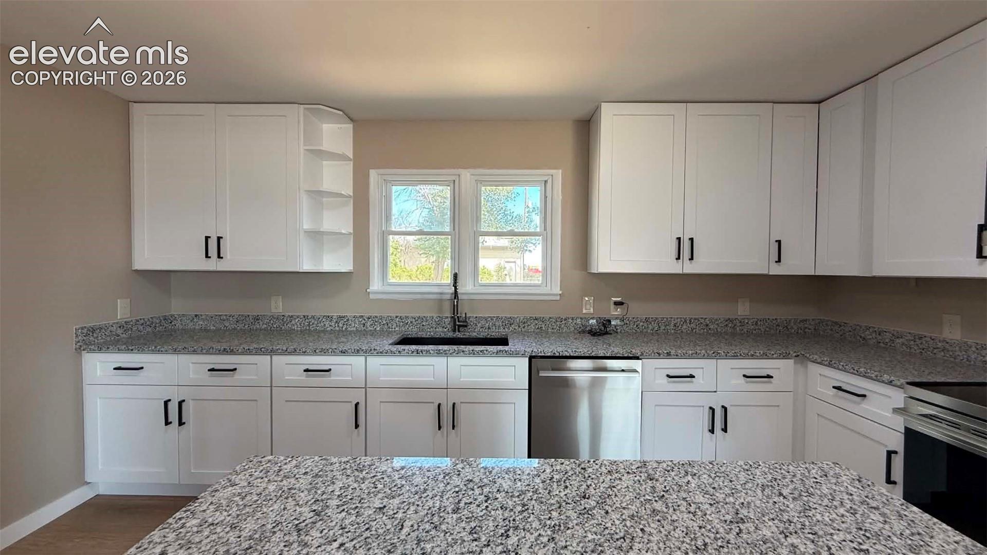 408 W Beatty Avenue