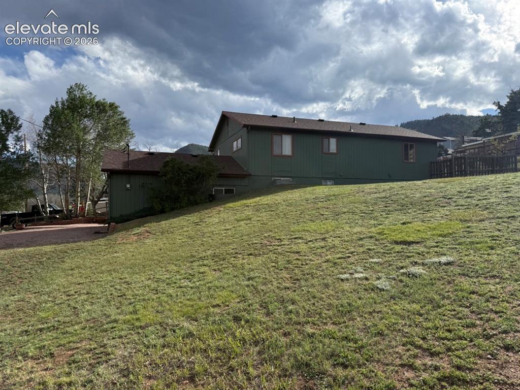 320 Columbine Road