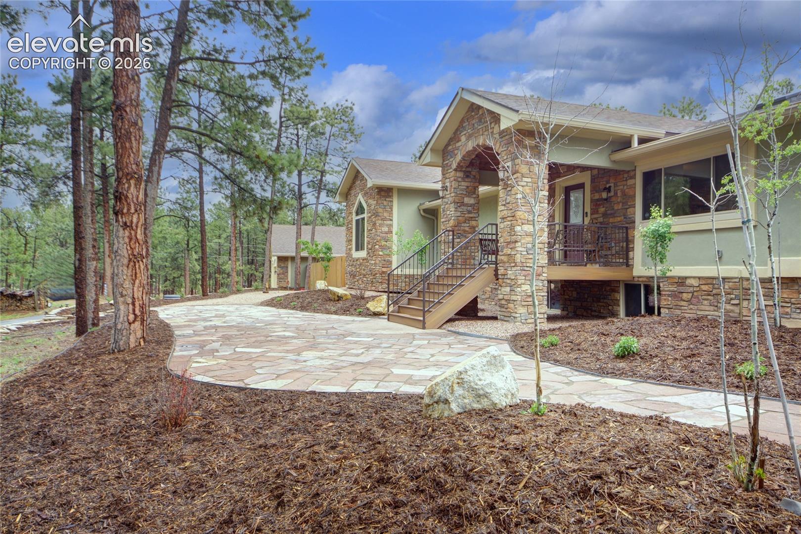 7275 Swan Road