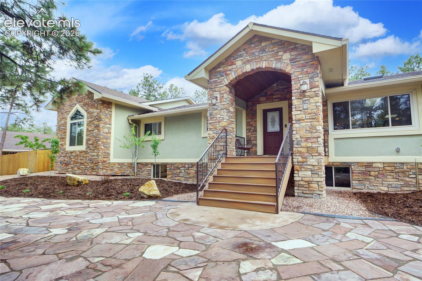 7275 Swan Road