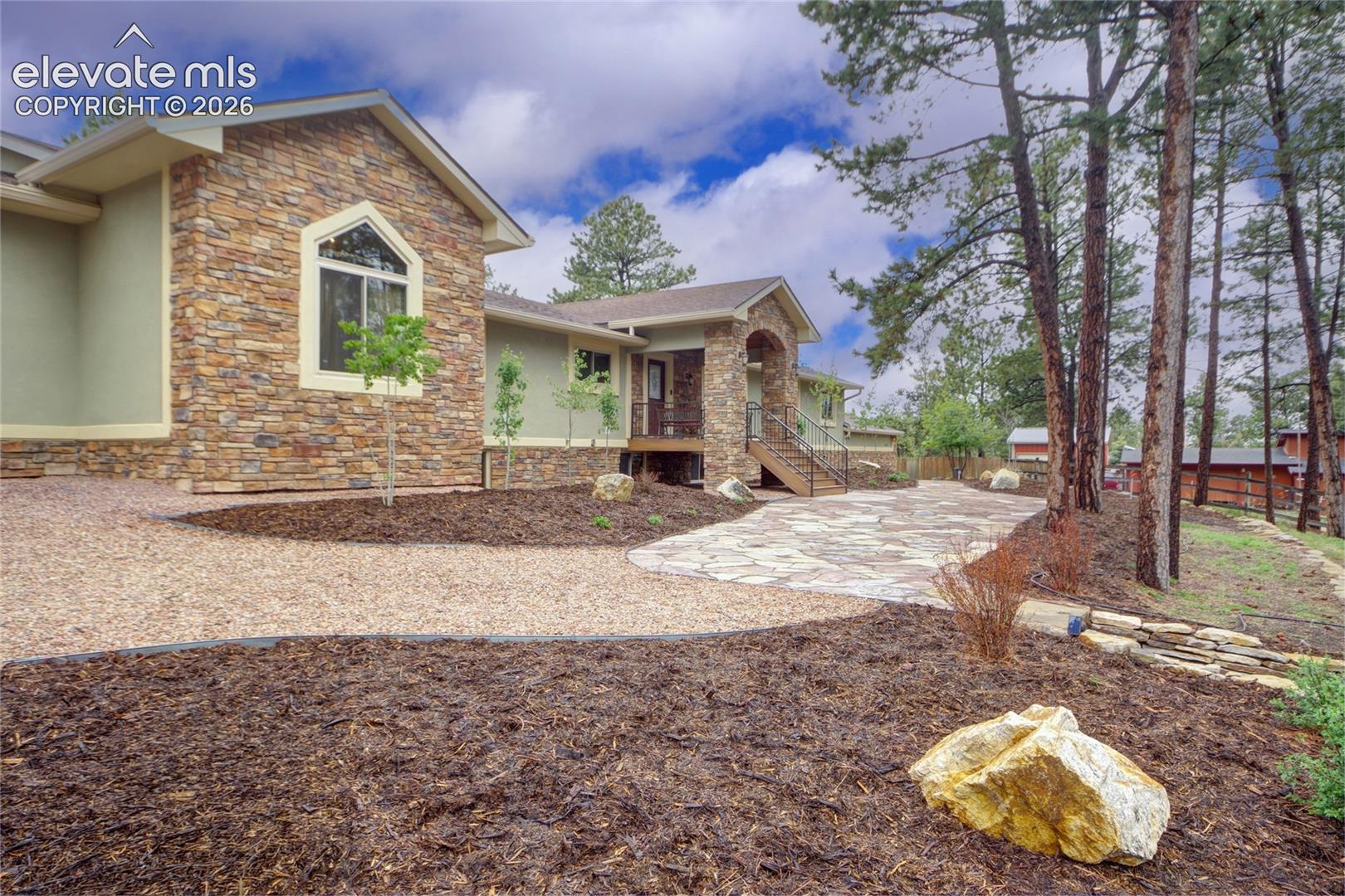 7275 Swan Road