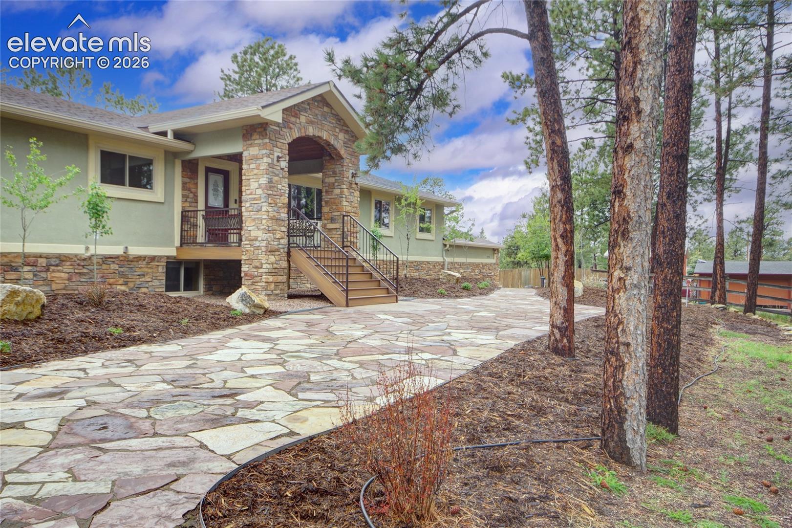 7275 Swan Road
