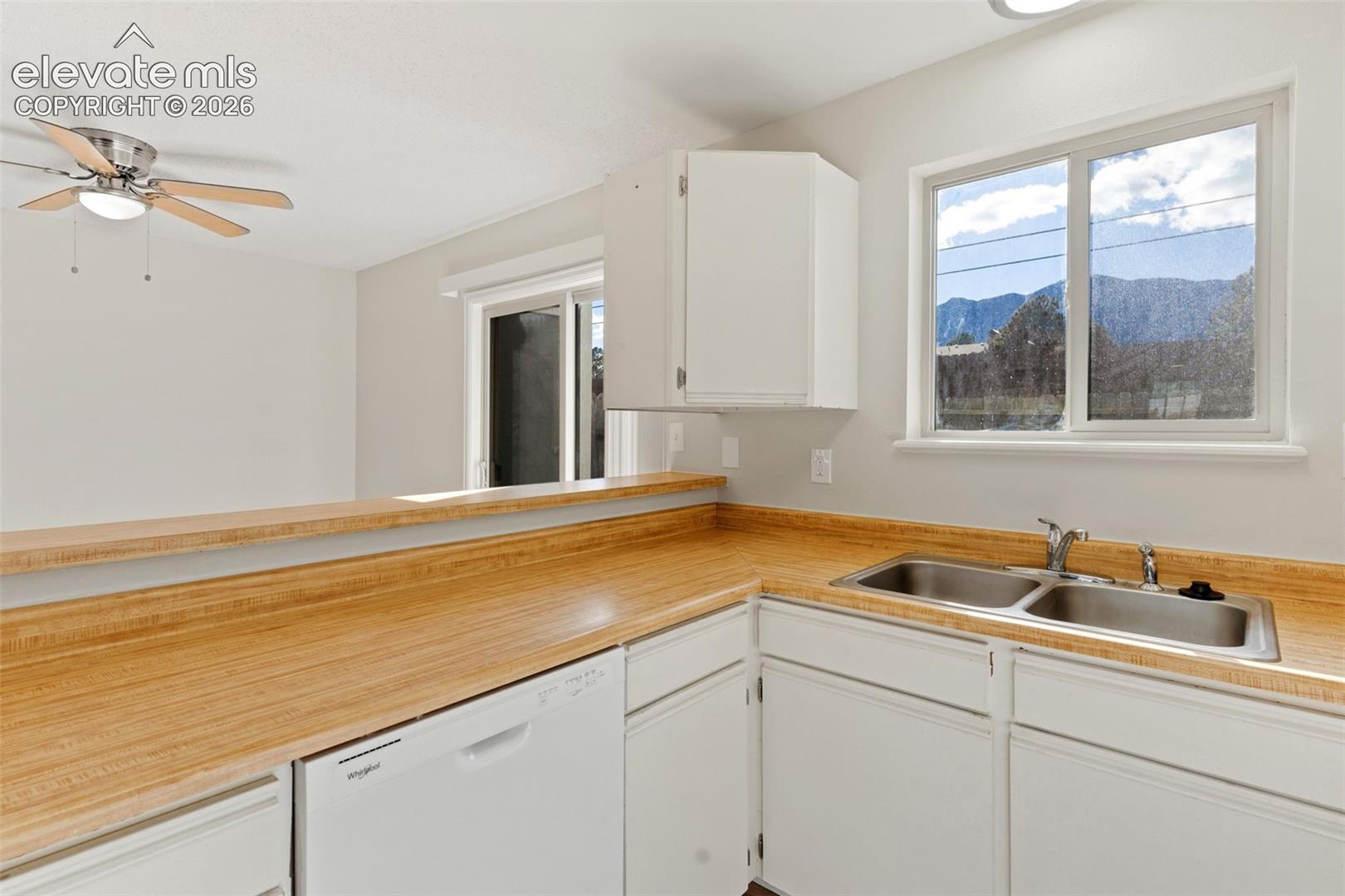872 London Green Way