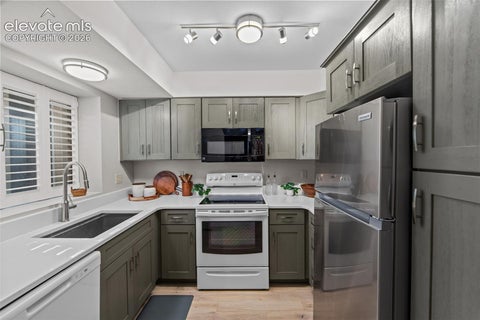 Tiny photo for 170 Creekside Lane, Colorado Springs, CO 80906 (MLS # 6291958)