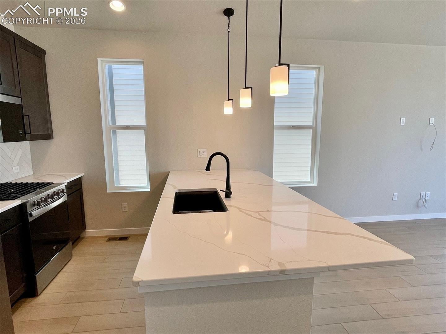 6126 Ellipse View
