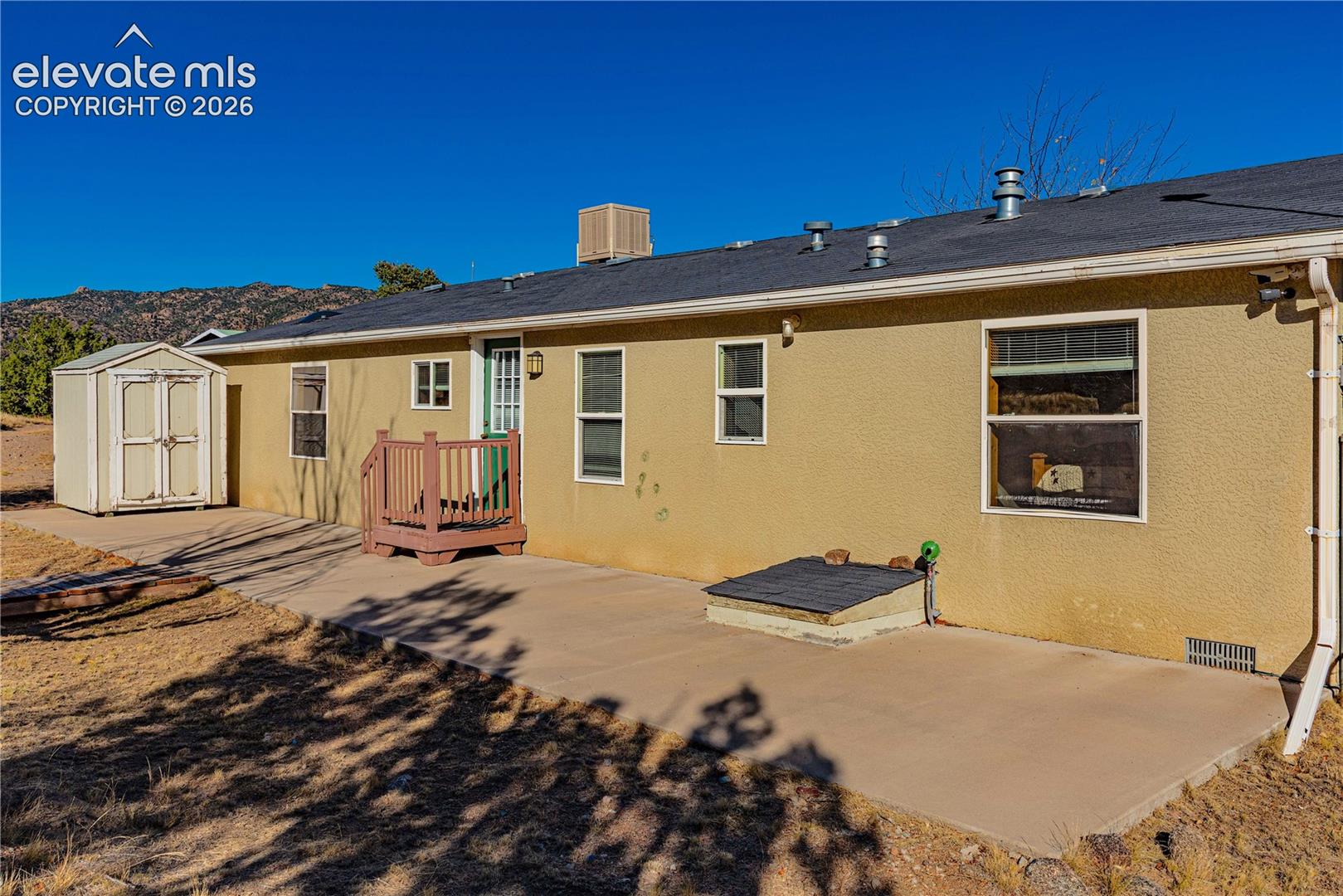 1762 Meadowdale Lane
