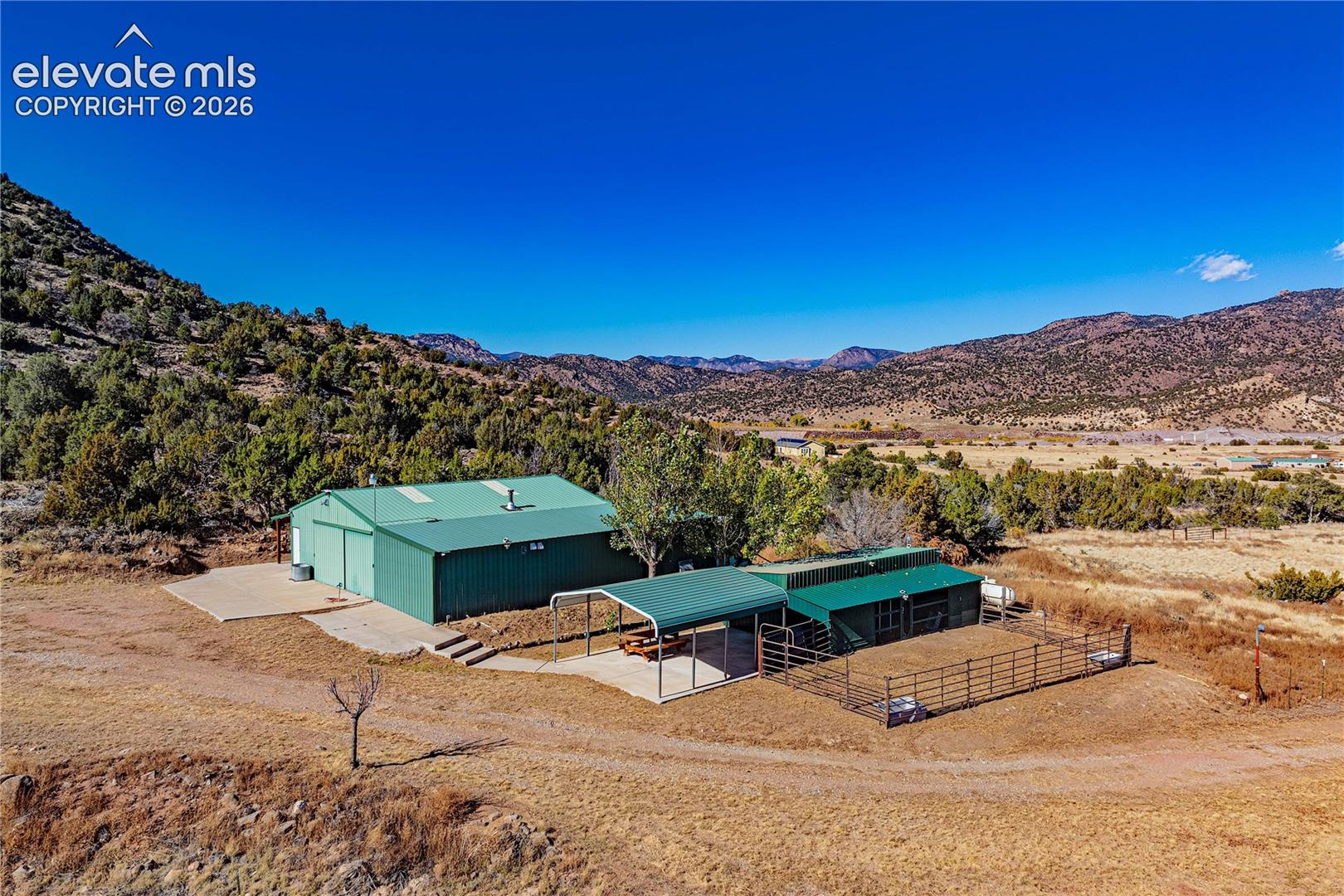 1762 Meadowdale Lane