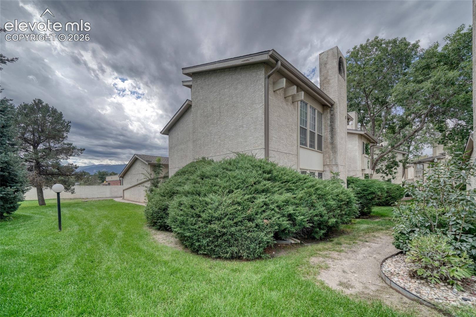 3330 Templeton Gap Road 31