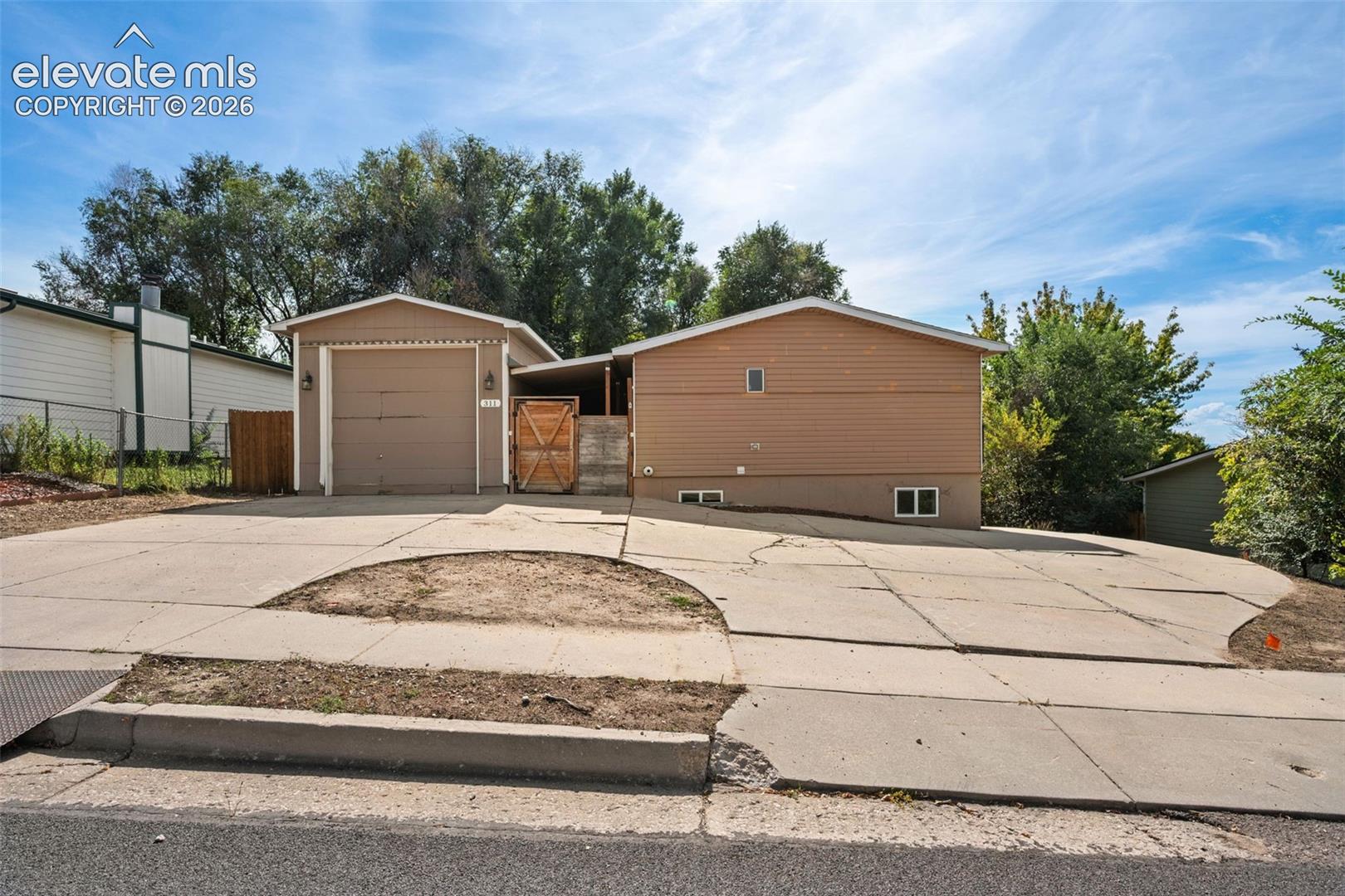 311 Comanche Village Drive