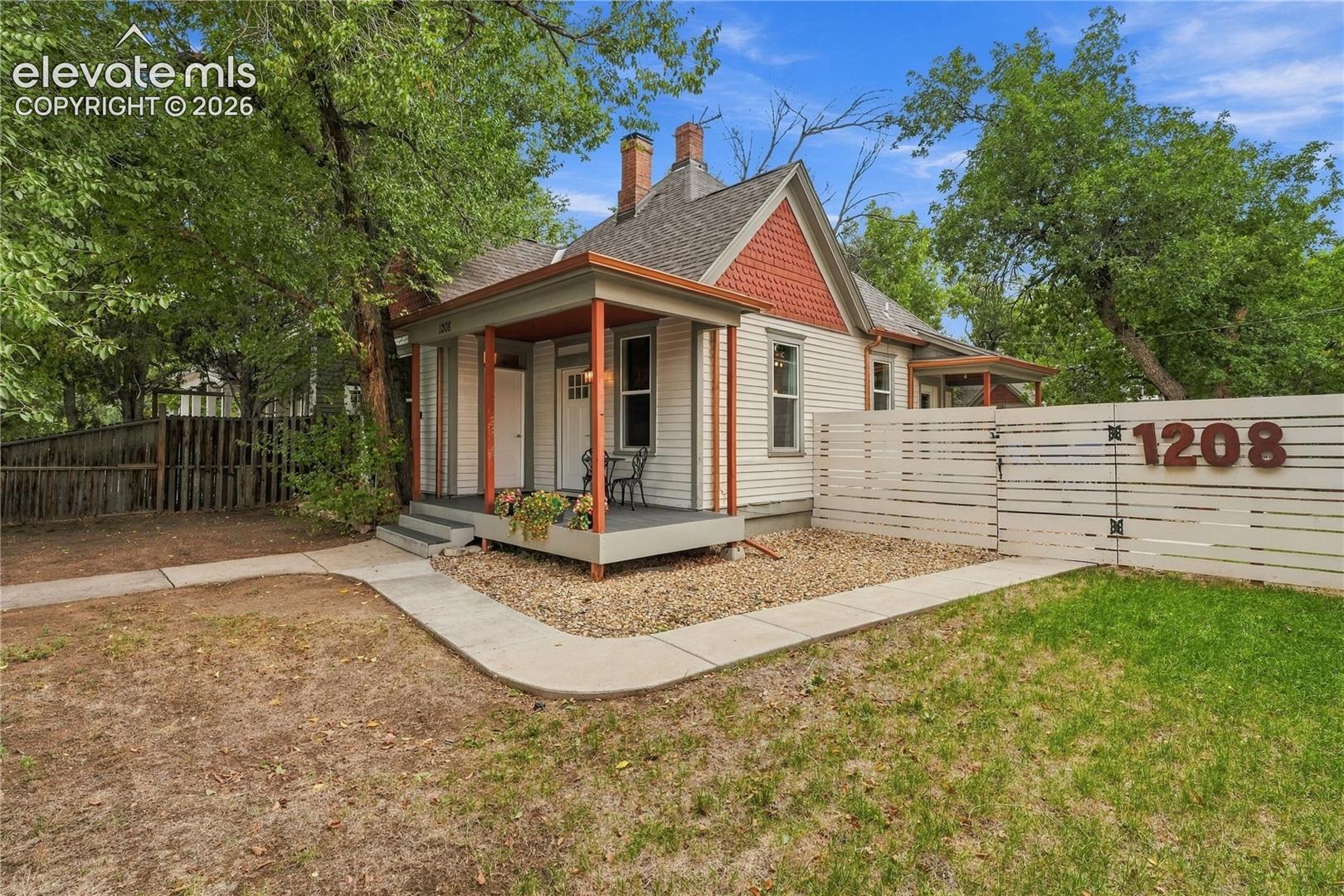 1208 W Colorado Avenue