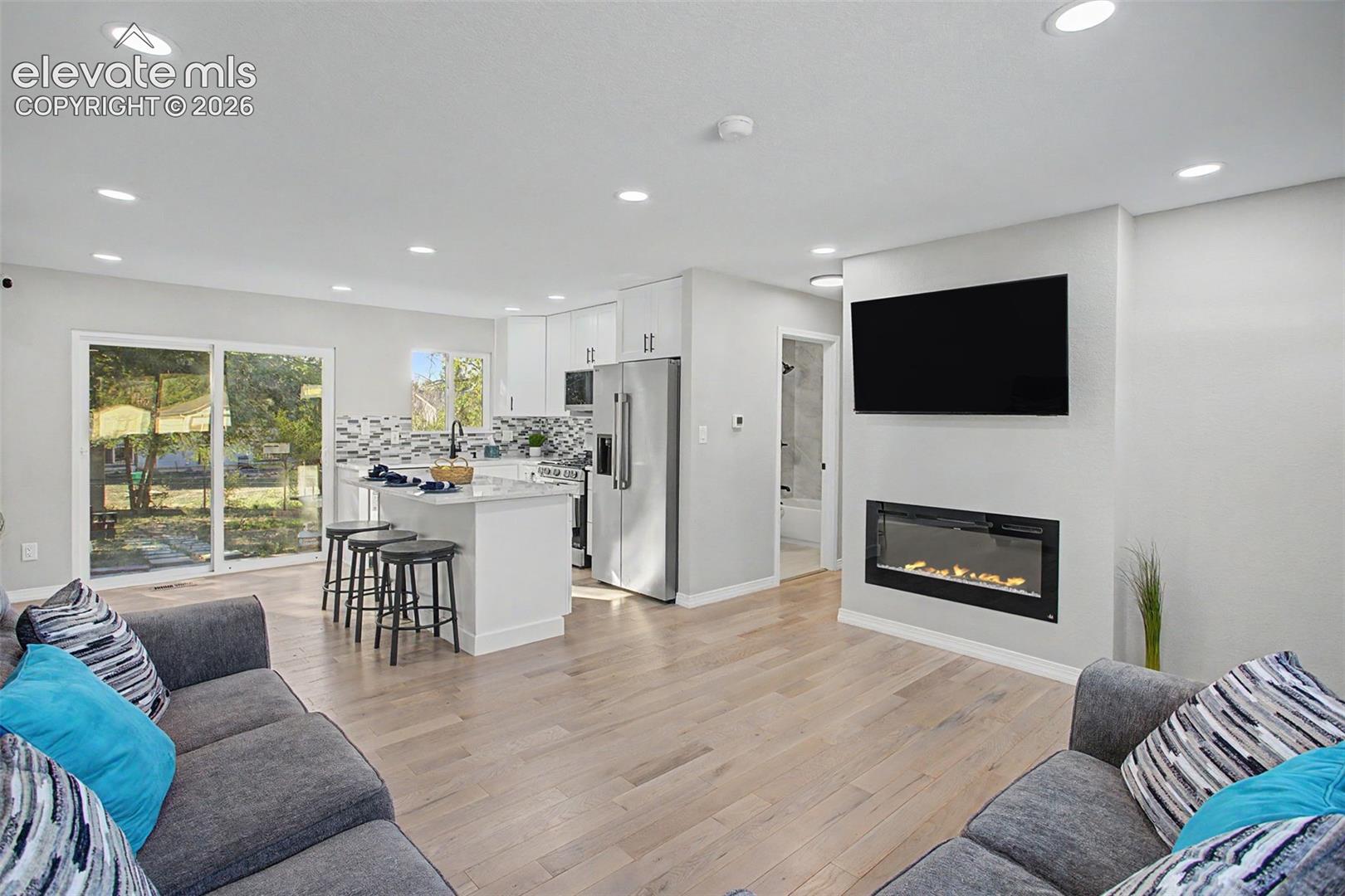 3465 Mosswood Lane