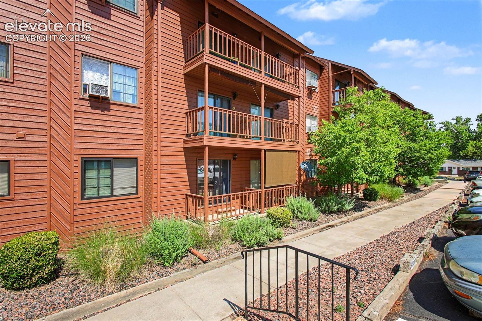 2450 PALMER PARK Boulevard 206