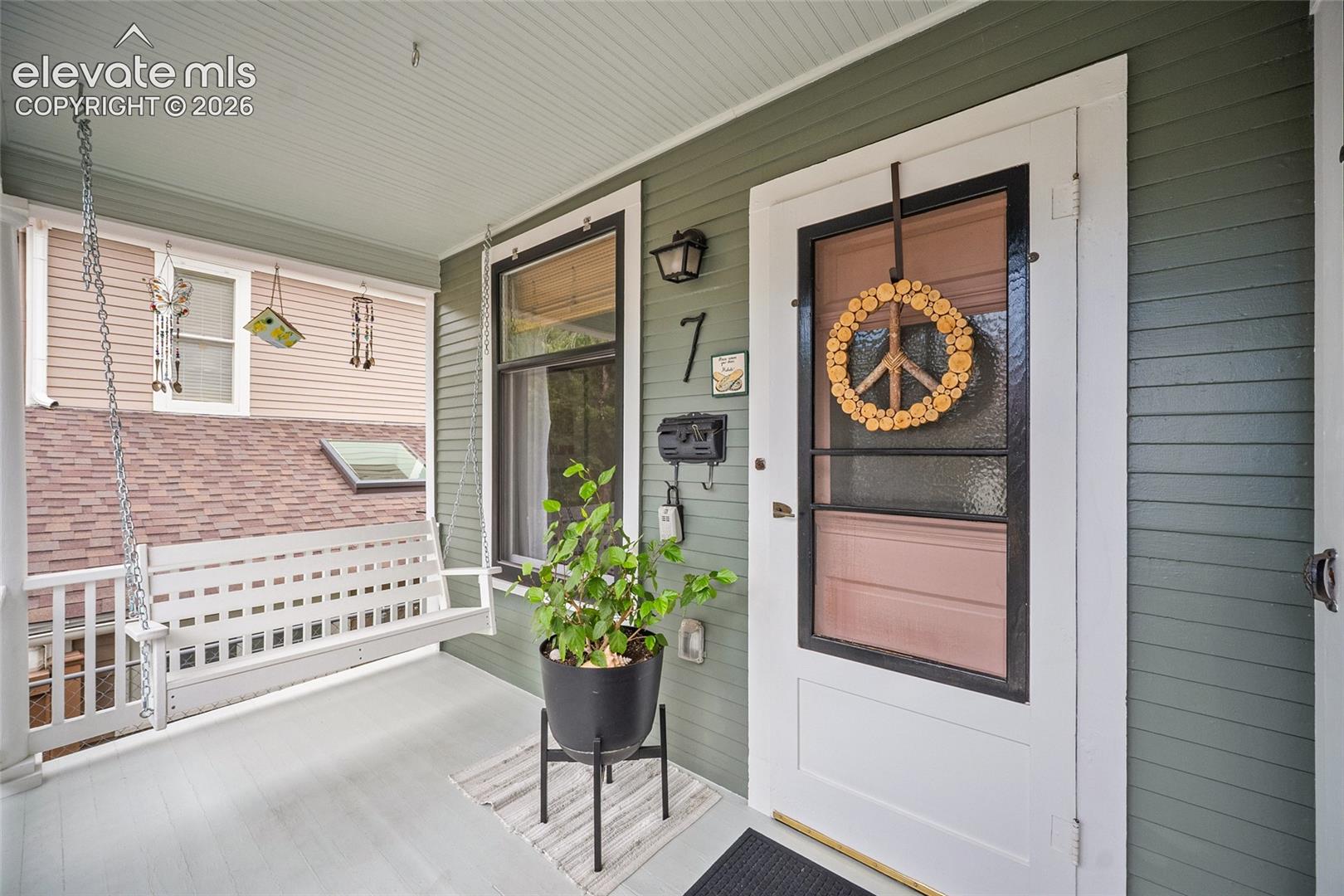 7 Waltham Avenue