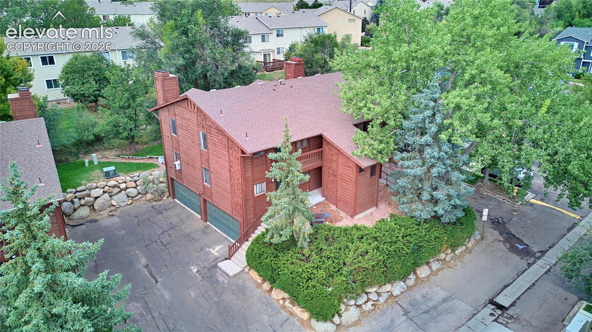 2526 Plumtree Grove