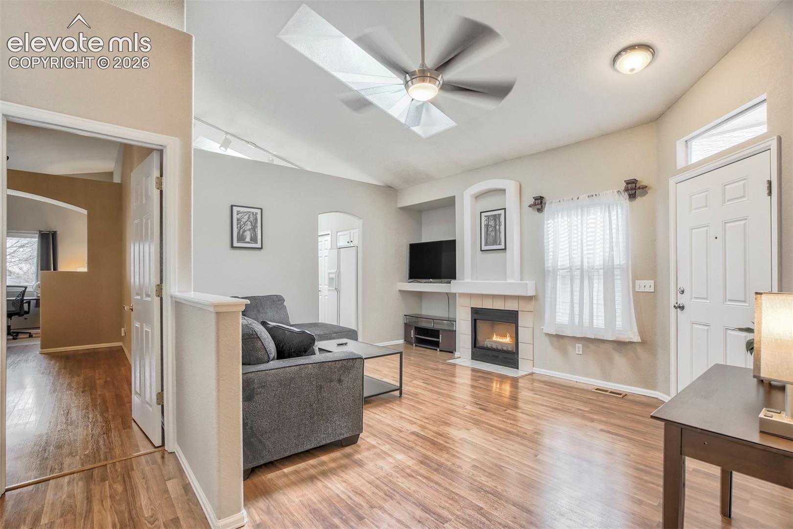 1016 Samuel Point