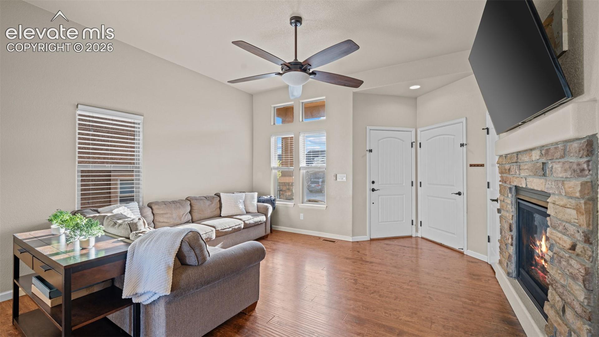 8087 Mockorange Heights