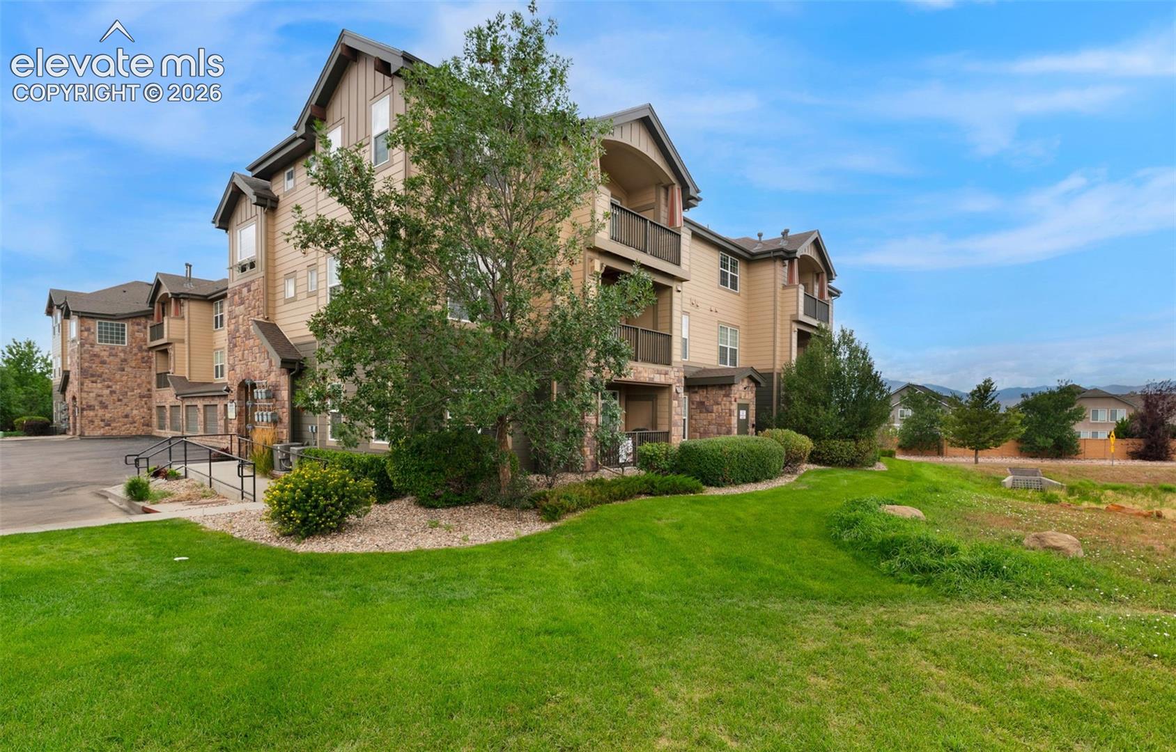 4895 Wells Branch Heights 101