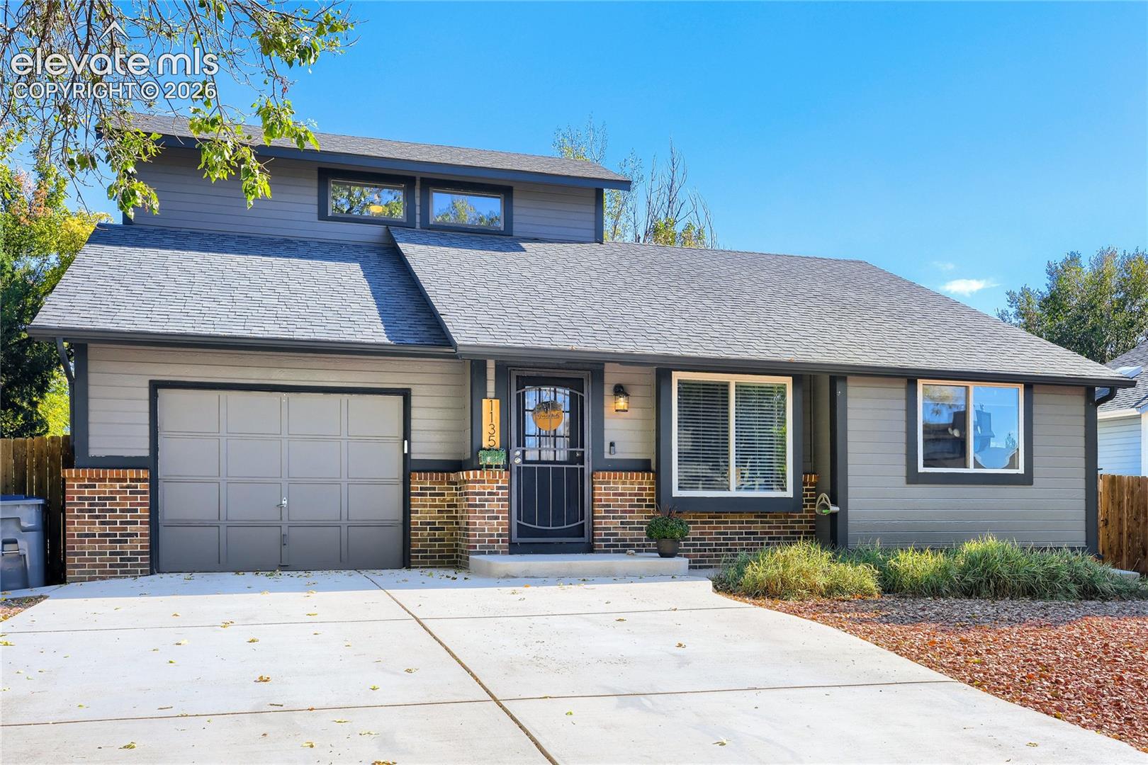 1135 Greenbrier Drive