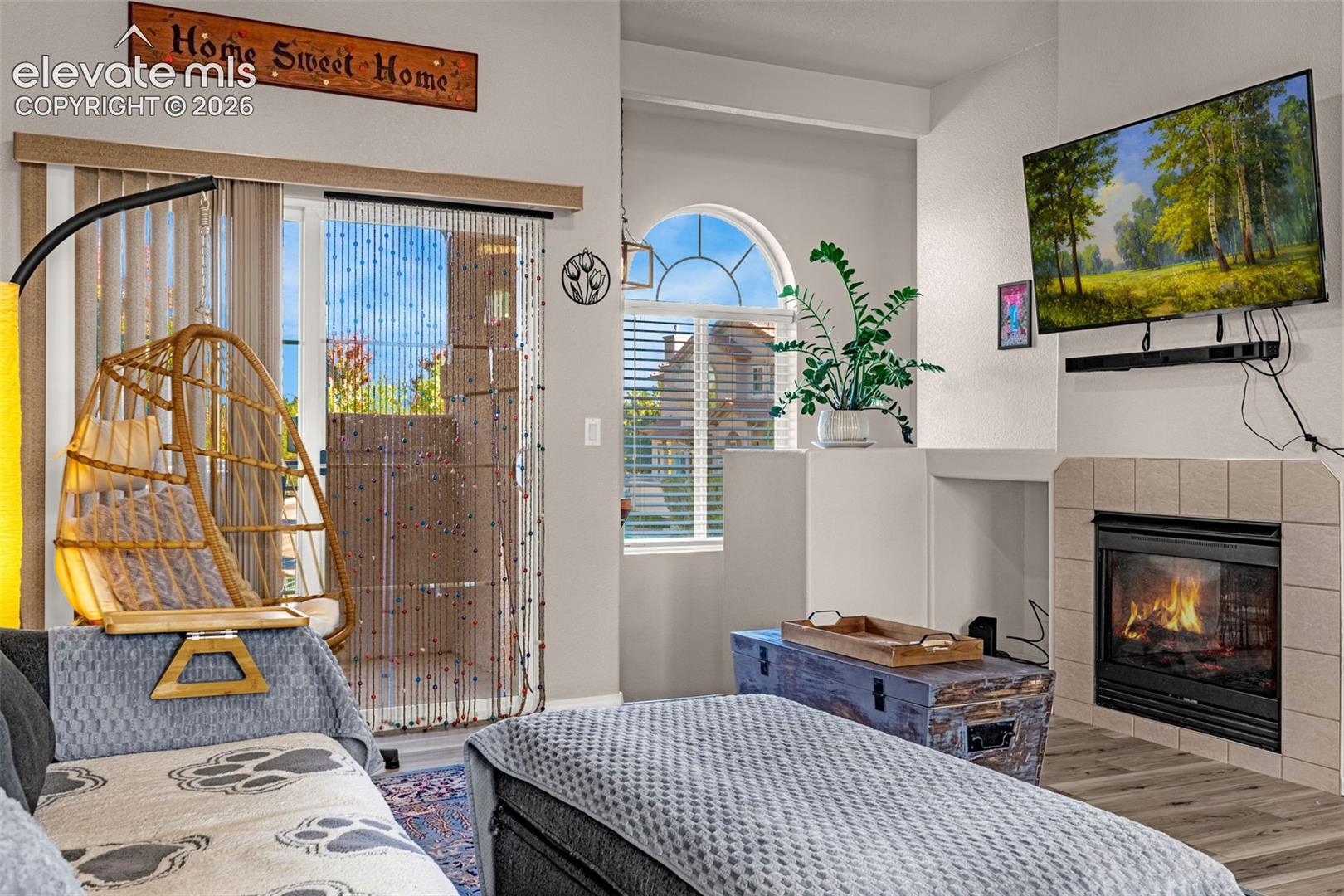 7086 Sand Crest View