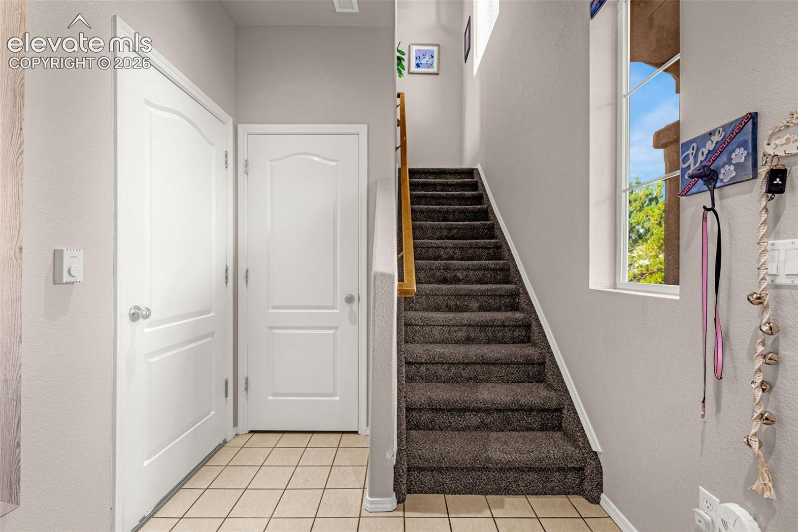 7086 Sand Crest View
