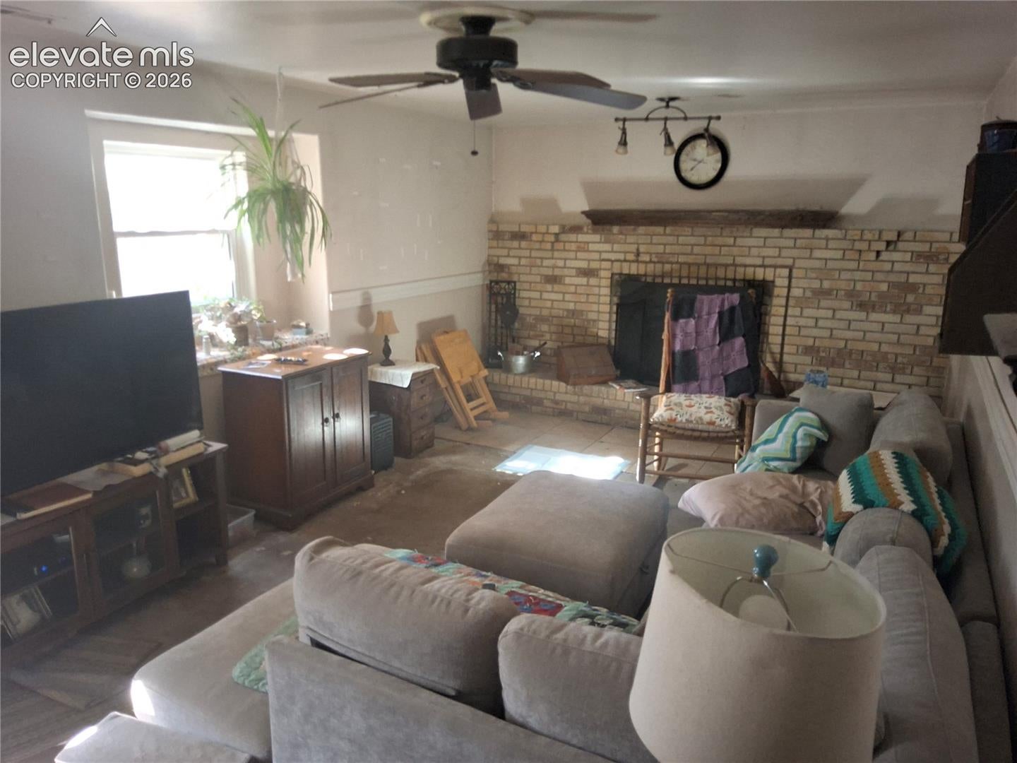 6340 Pawnee Circle