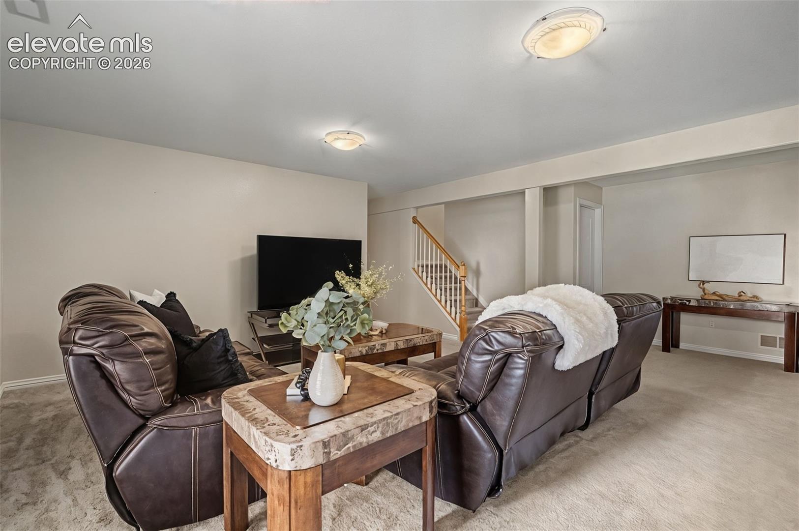 4475 Songglen Circle