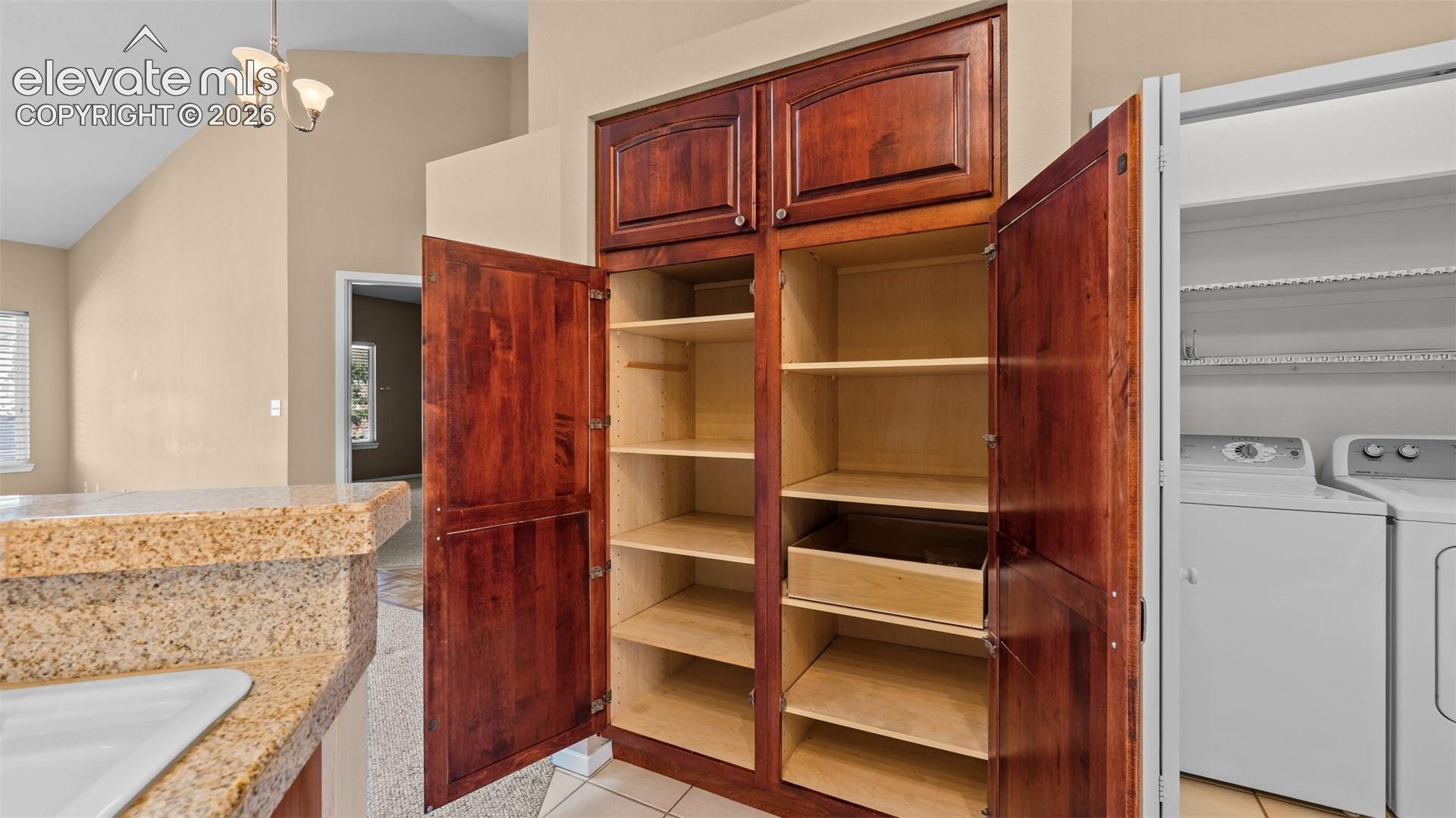 2112 Summerset Drive
