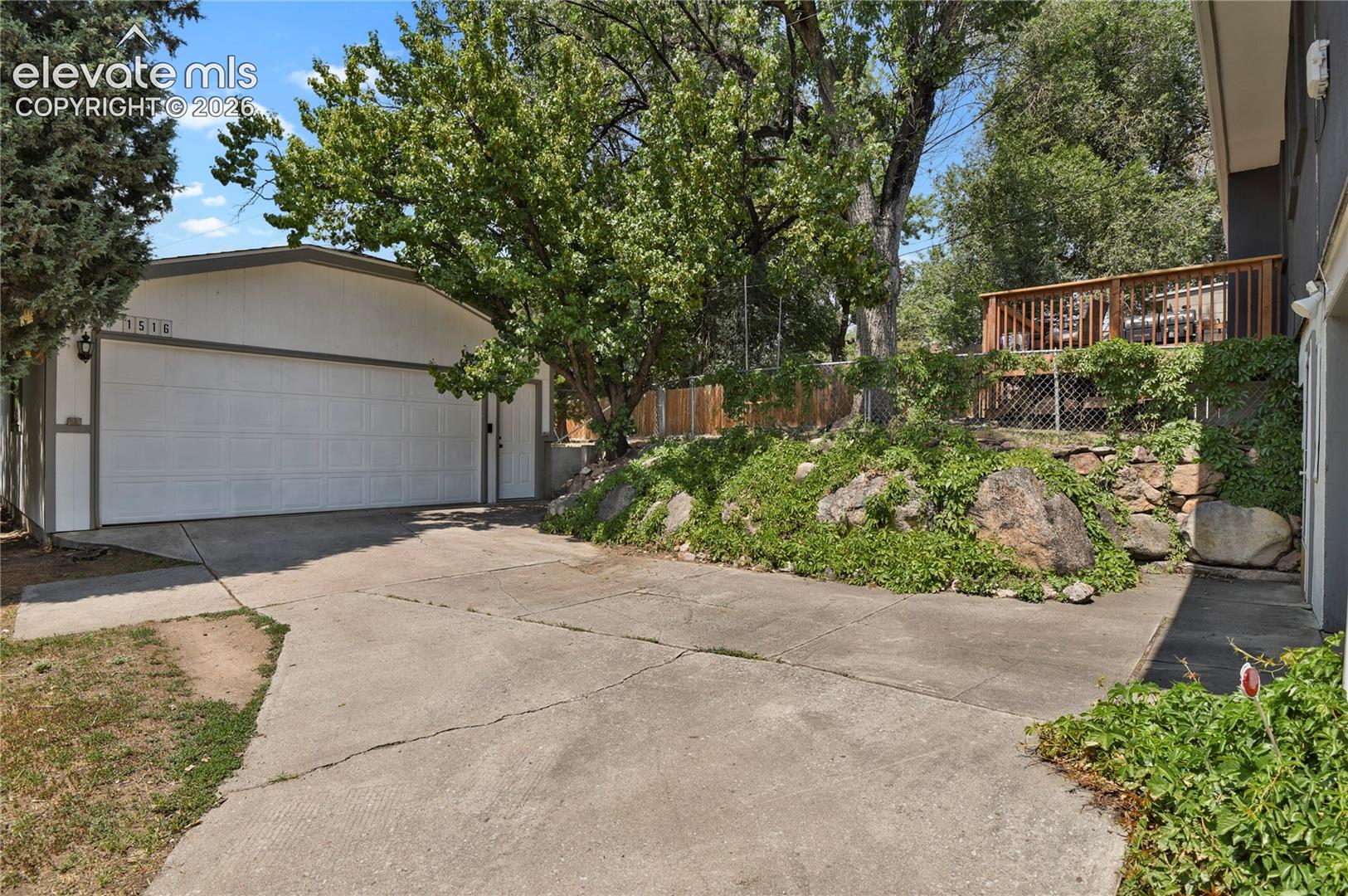 1516 Dorchester Drive