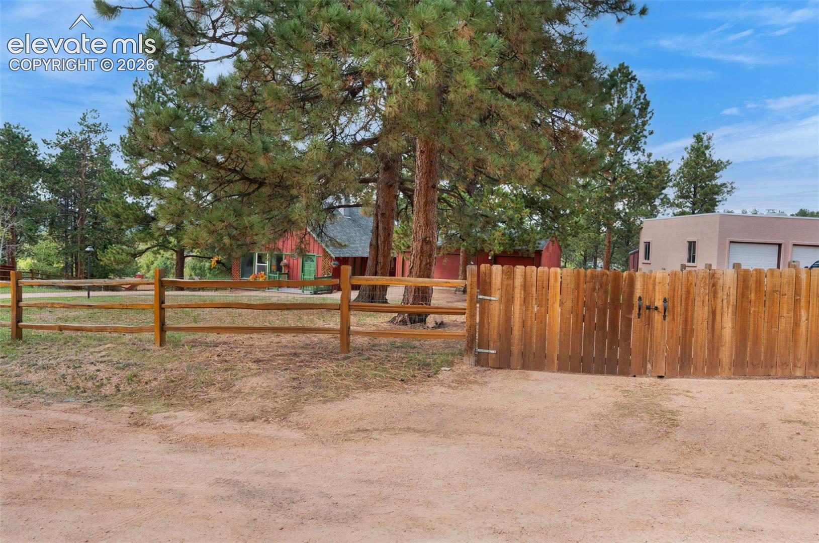 1850 Navajo Trail