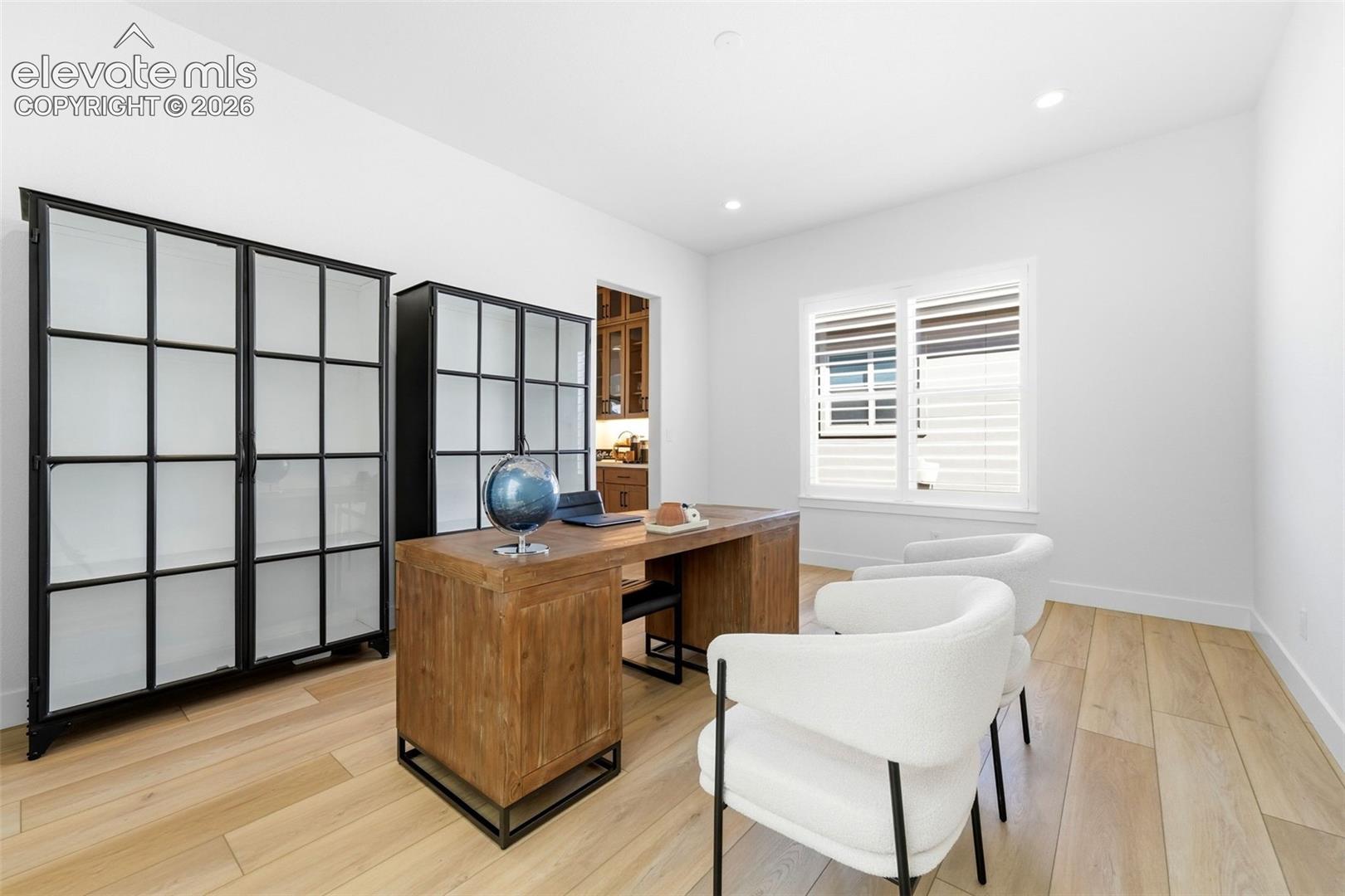 3414 Crest Hollow View
