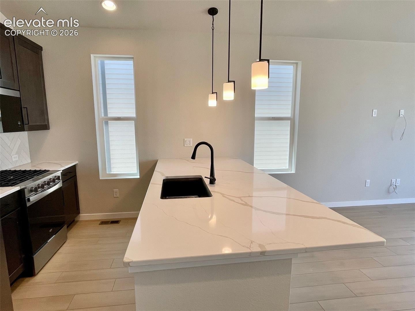 6126 Ellipse View