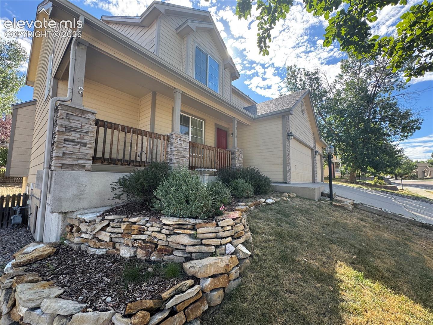 5625 Saddle Rock Road