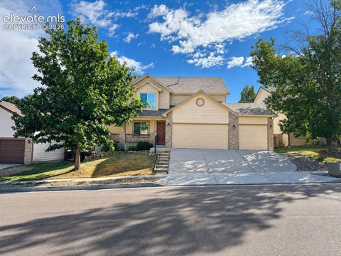 Photo of 5625 Saddle Rock Road, Colorado Springs, CO 80918 (MLS # 1663534)