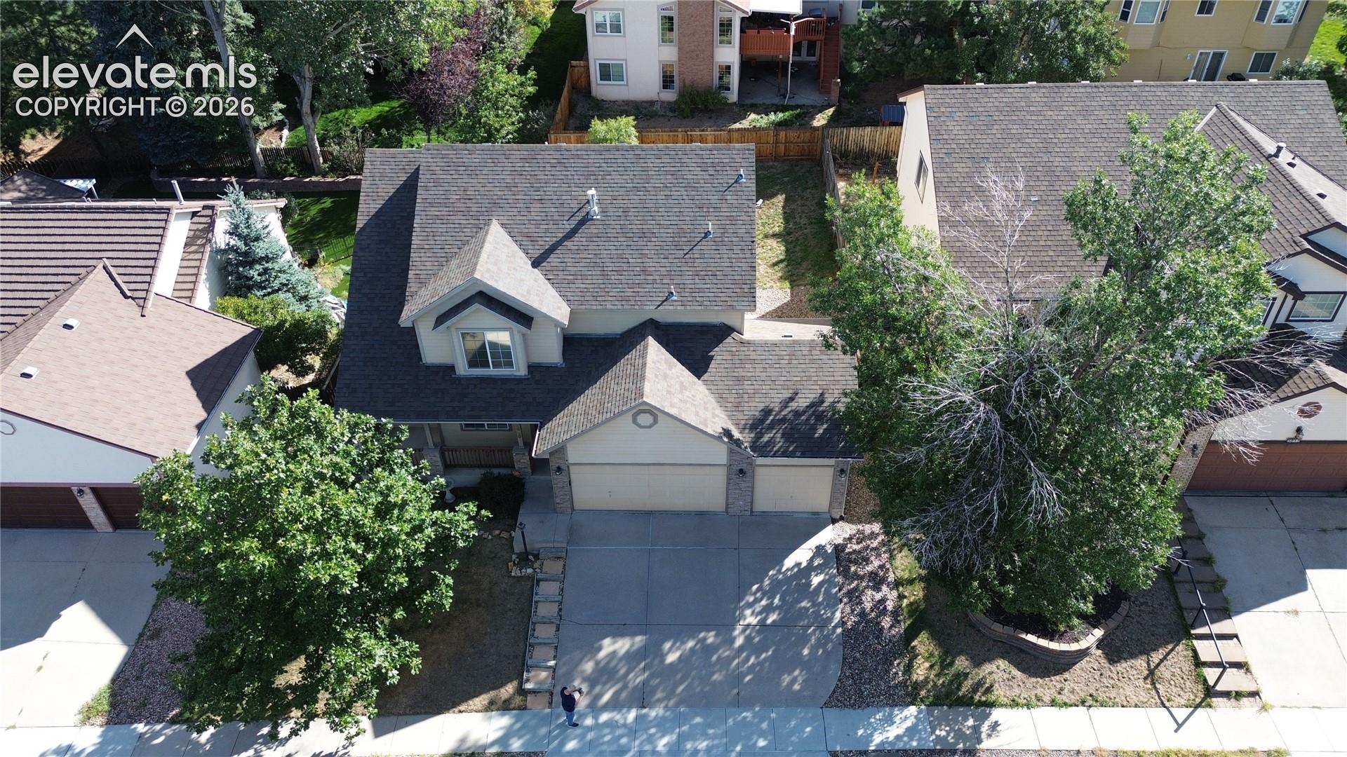 5625 Saddle Rock Road