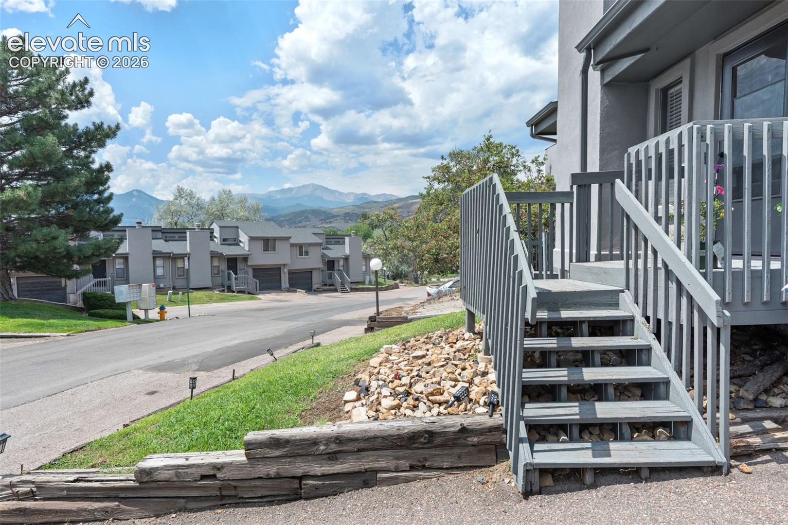 1411 Territory Trail